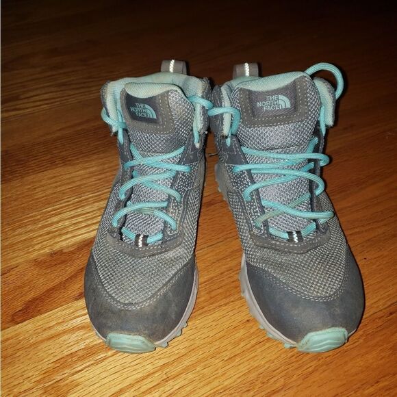 North Face gray boots - Picture 2 of 9